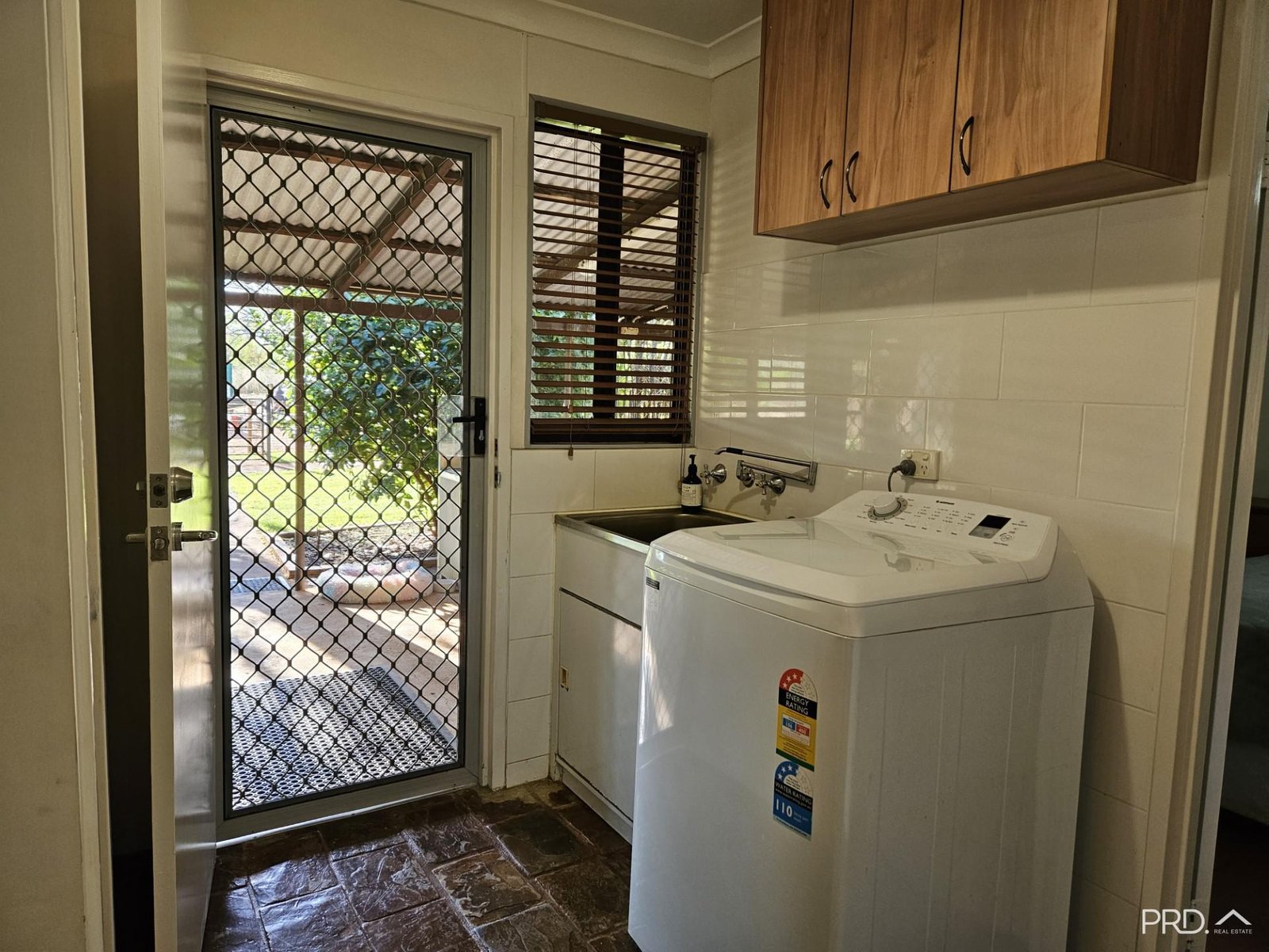 11 Lennard Road DERBY 10