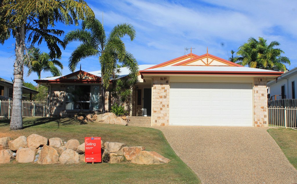 11 Lighthouse Drive BOYNE ISLAND 1