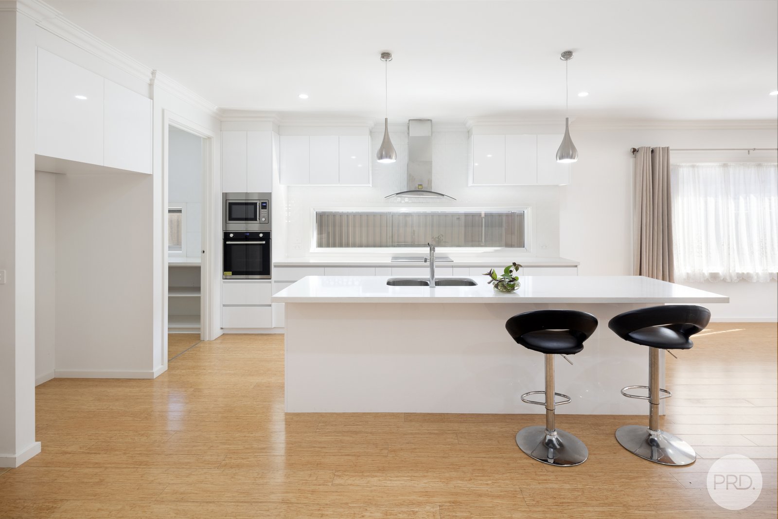 11 Limetree Way LAKE GARDENS 6