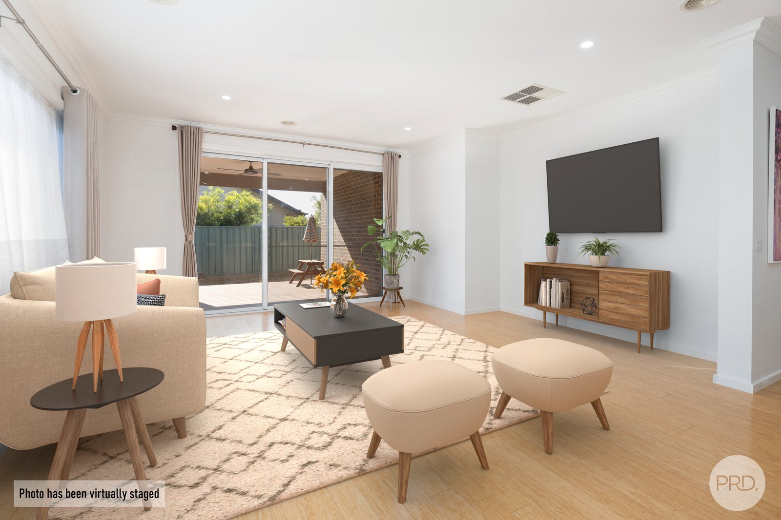 11 Limetree Way LAKE GARDENS 7