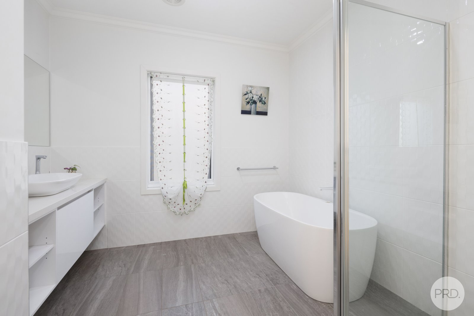 11 Limetree Way LAKE GARDENS 13