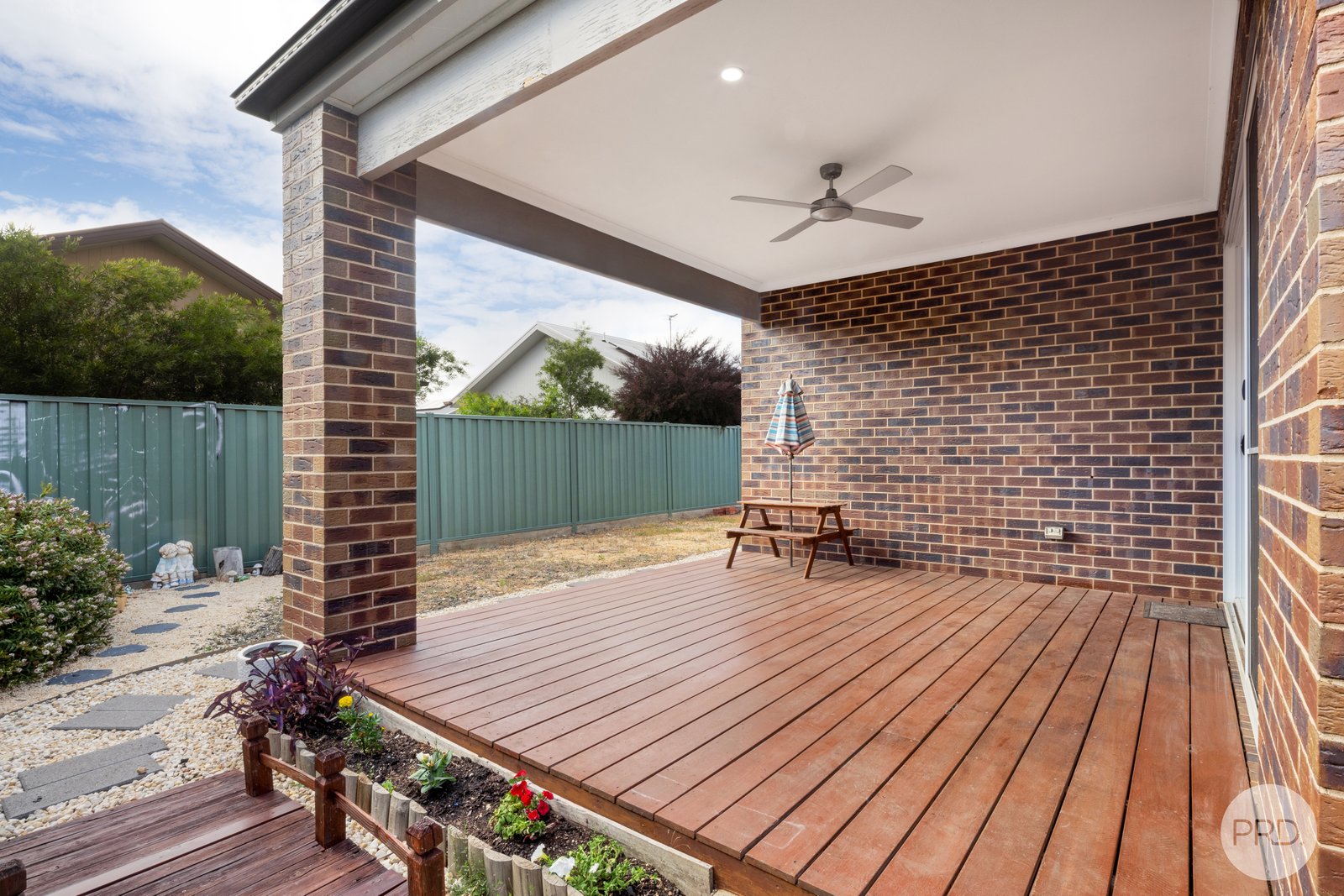 11 Limetree Way LAKE GARDENS 14