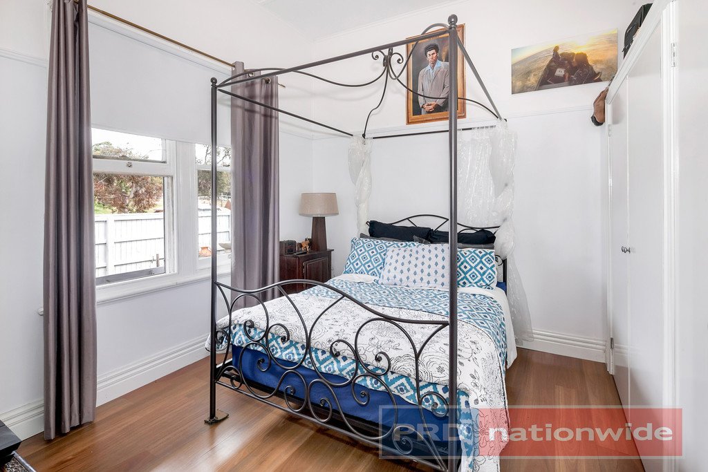 11 Linaker Street GOLDEN POINT 6