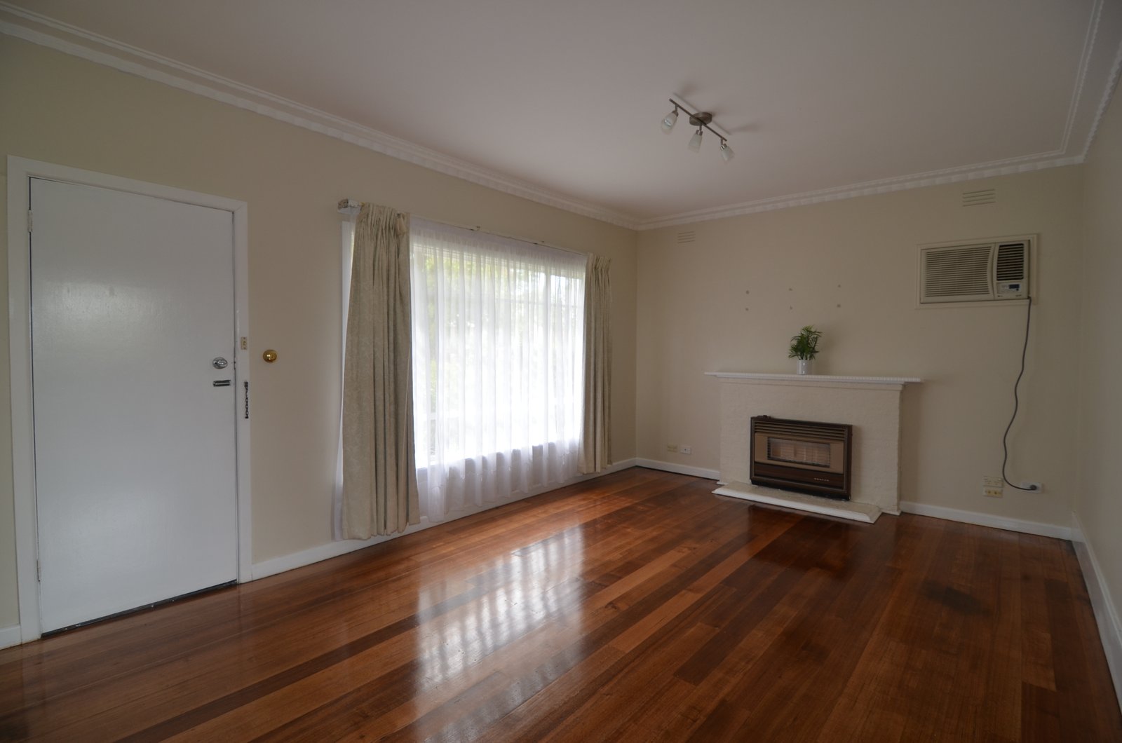 Gallery: 11 Little Avenue