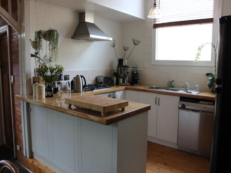 Gallery: 11 Loch Street