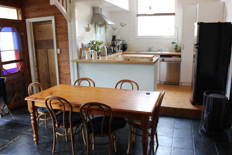 Gallery: 11 Loch Street