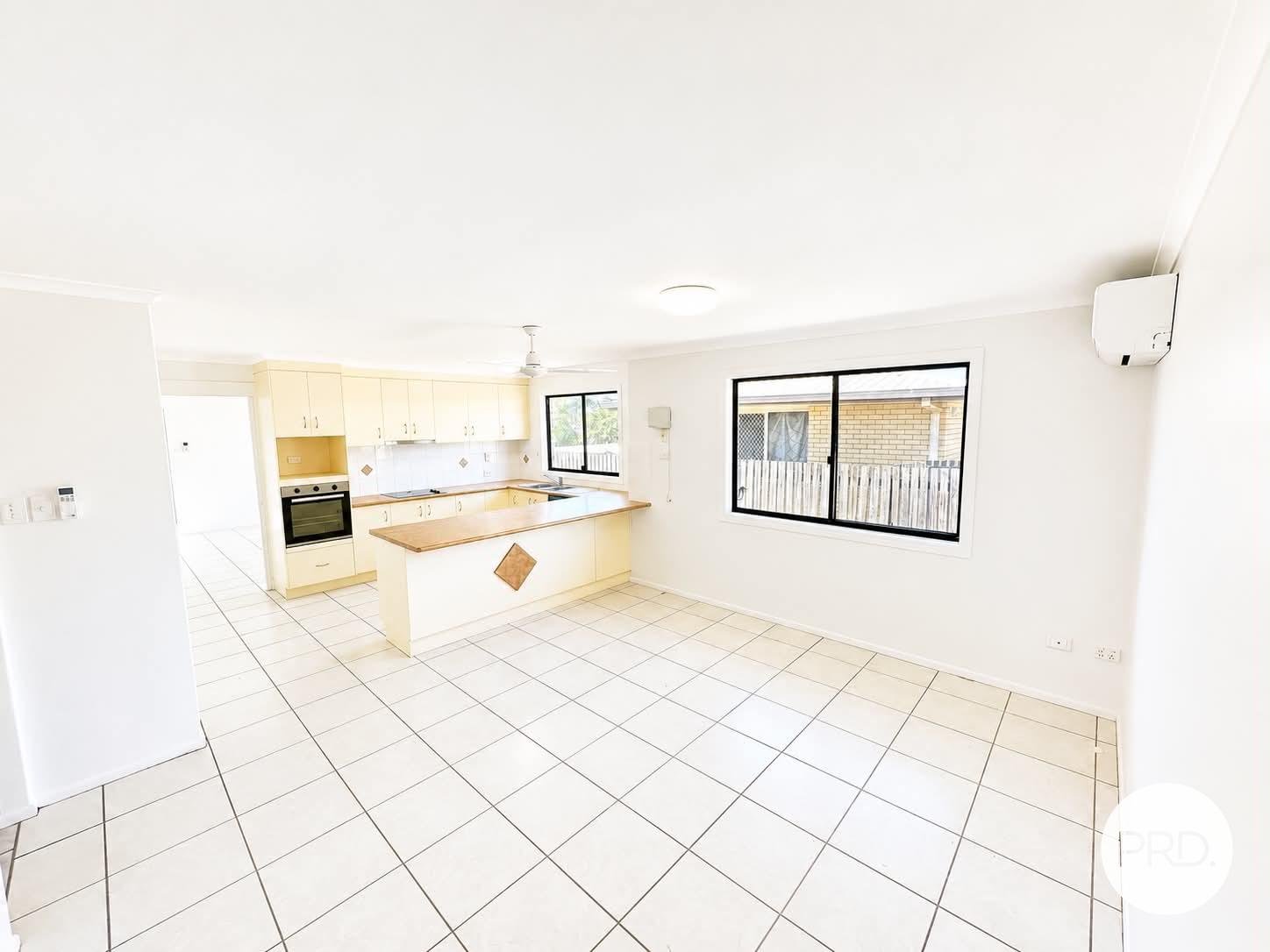 11 Lomandra Street BOYNE ISLAND 4