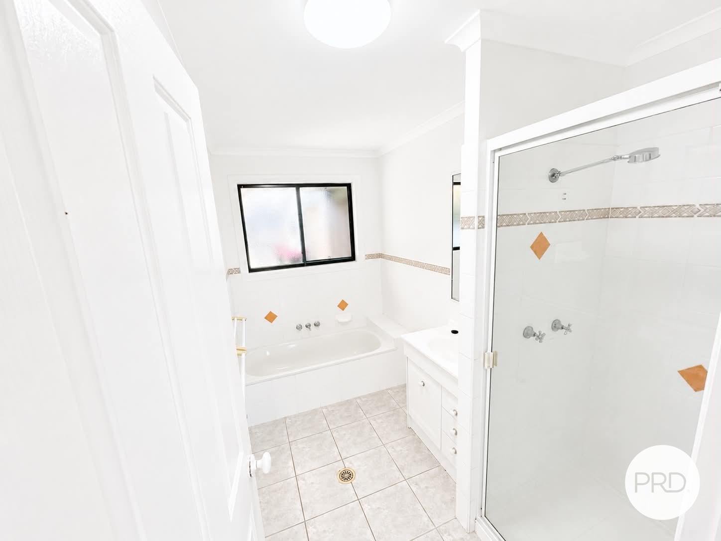 11 Lomandra Street BOYNE ISLAND 10