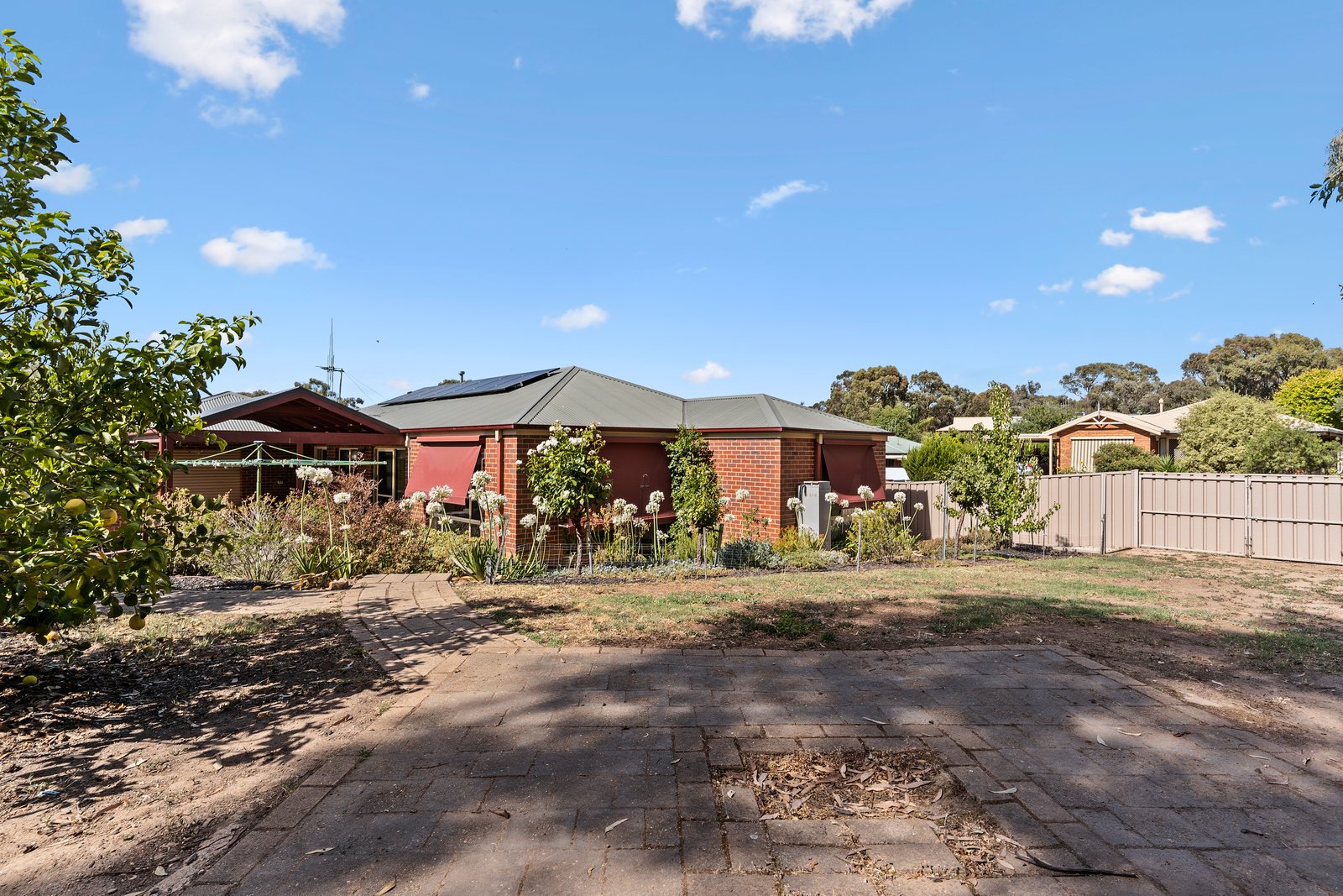 11 Lukin Crescent KANGAROO FLAT 13
