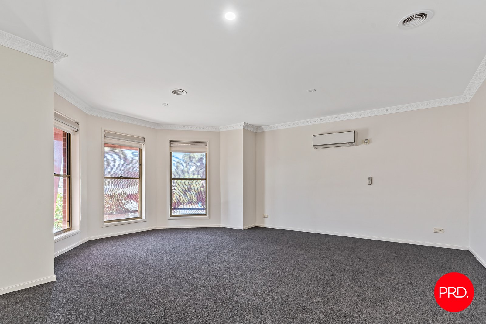 11 Lukin Crescent KANGAROO FLAT 2