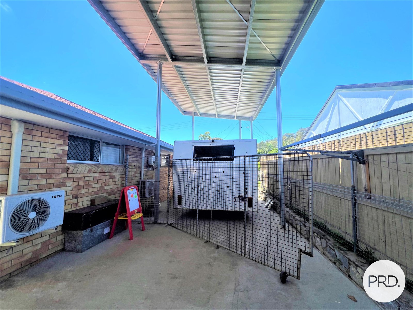 11 Luton Street TELINA 18