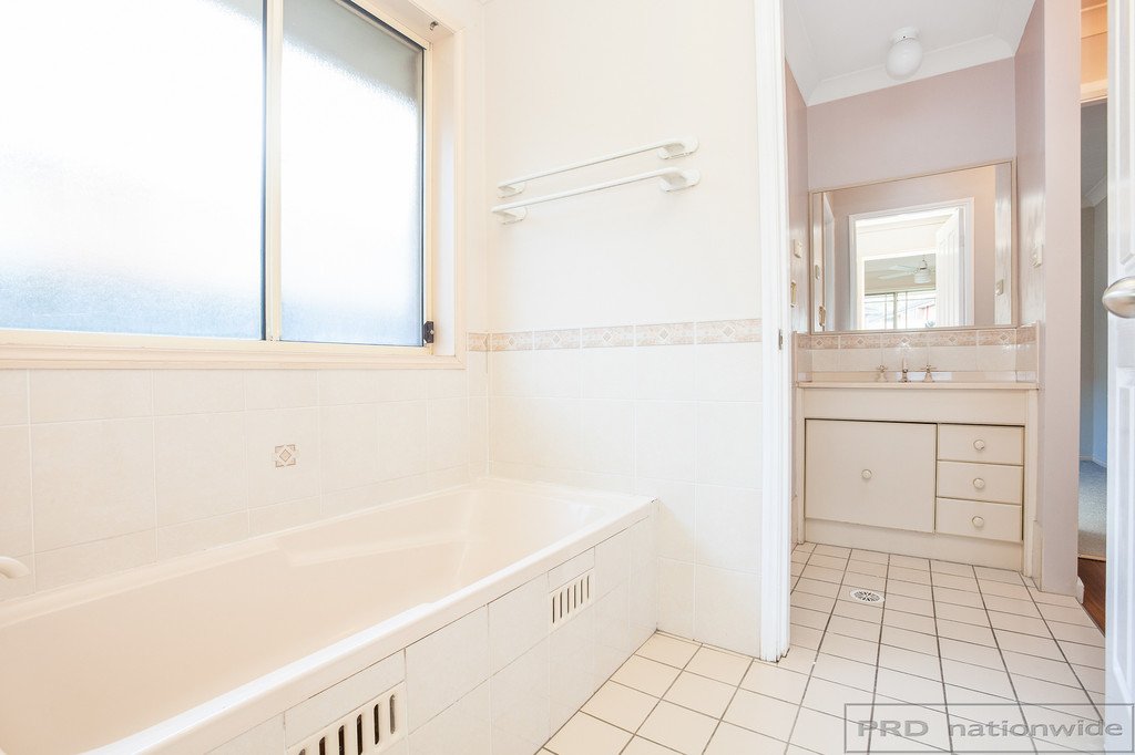 11 Luzon Street ASHTONFIELD 10