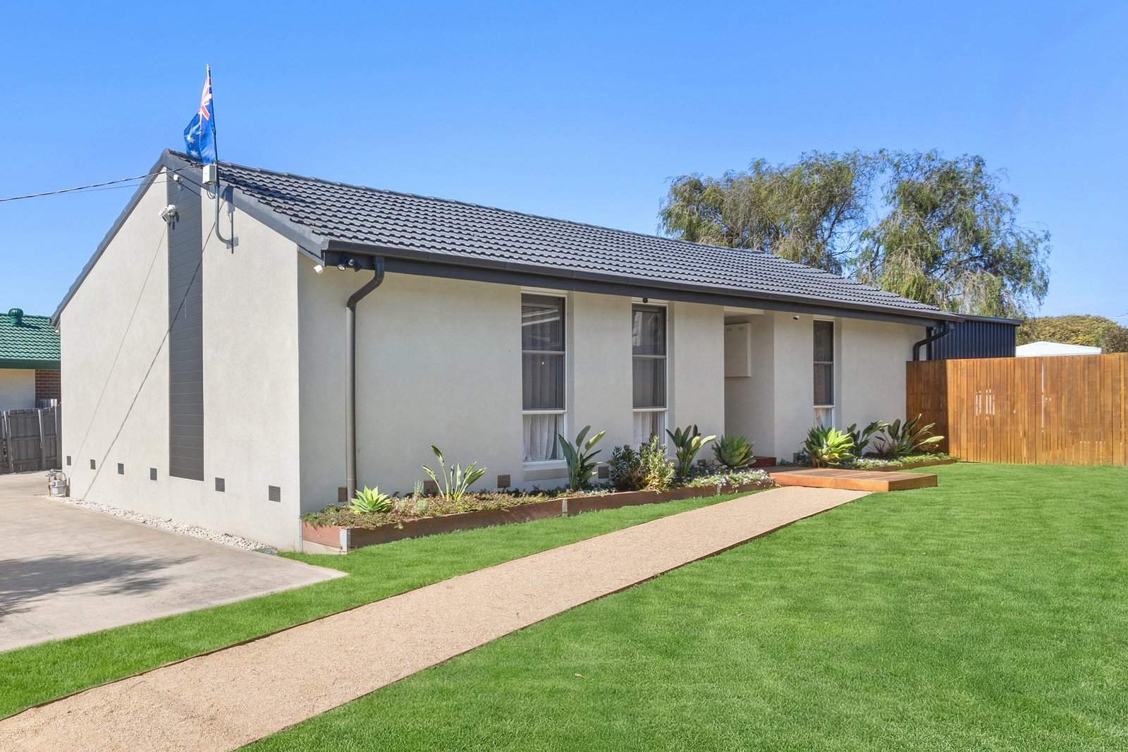 Gallery: 11 Madang Court