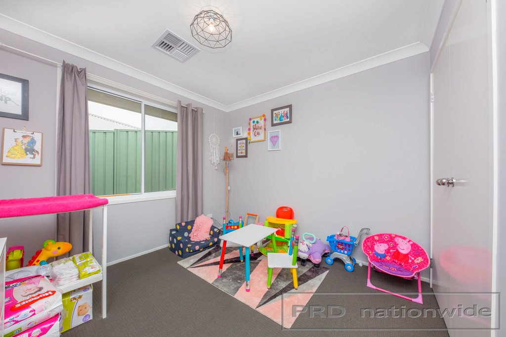 11 Magnetic Drive ASHTONFIELD 15