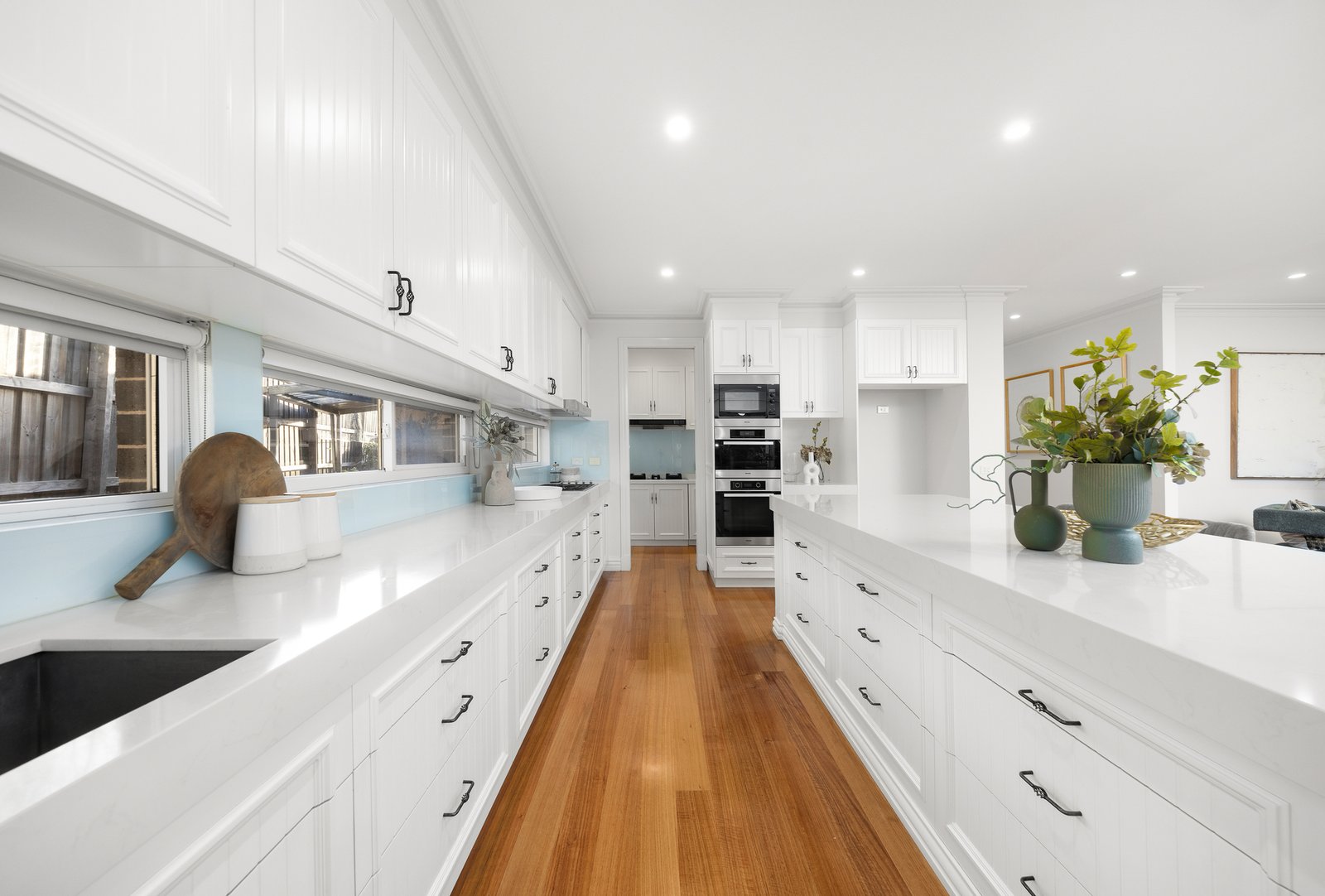 Gallery: 11 Major Street