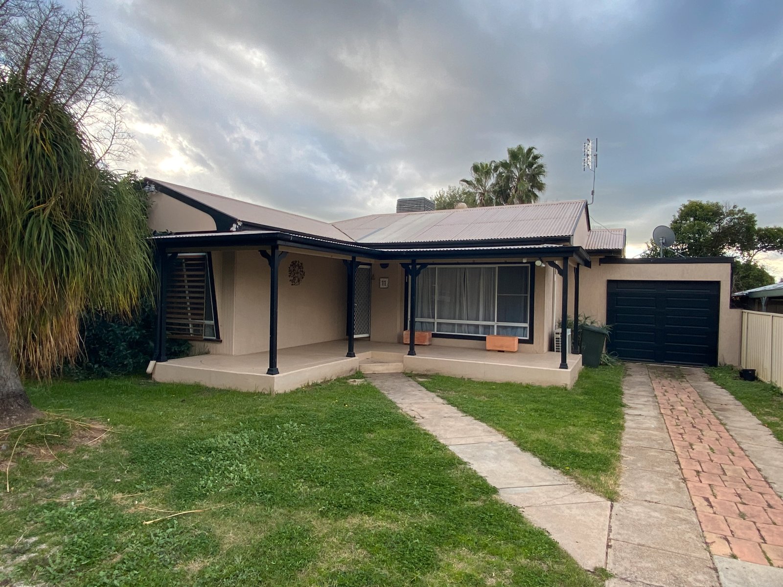 11 Market Street TAMWORTH 1