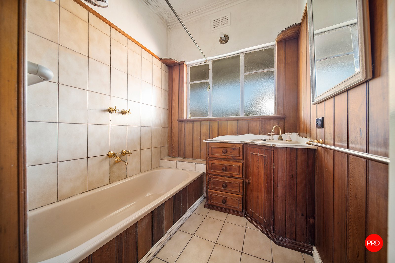 11 Marnie Road KENNINGTON 10