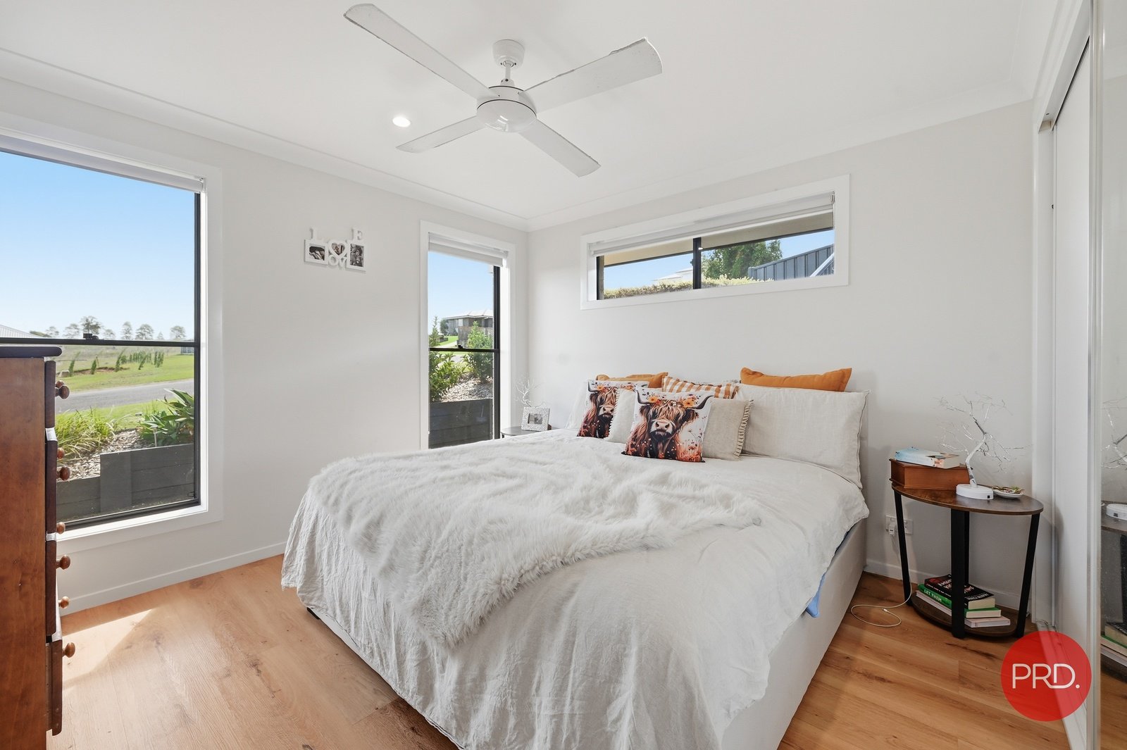 1/1 Martin Crescent JUNCTION HILL 9