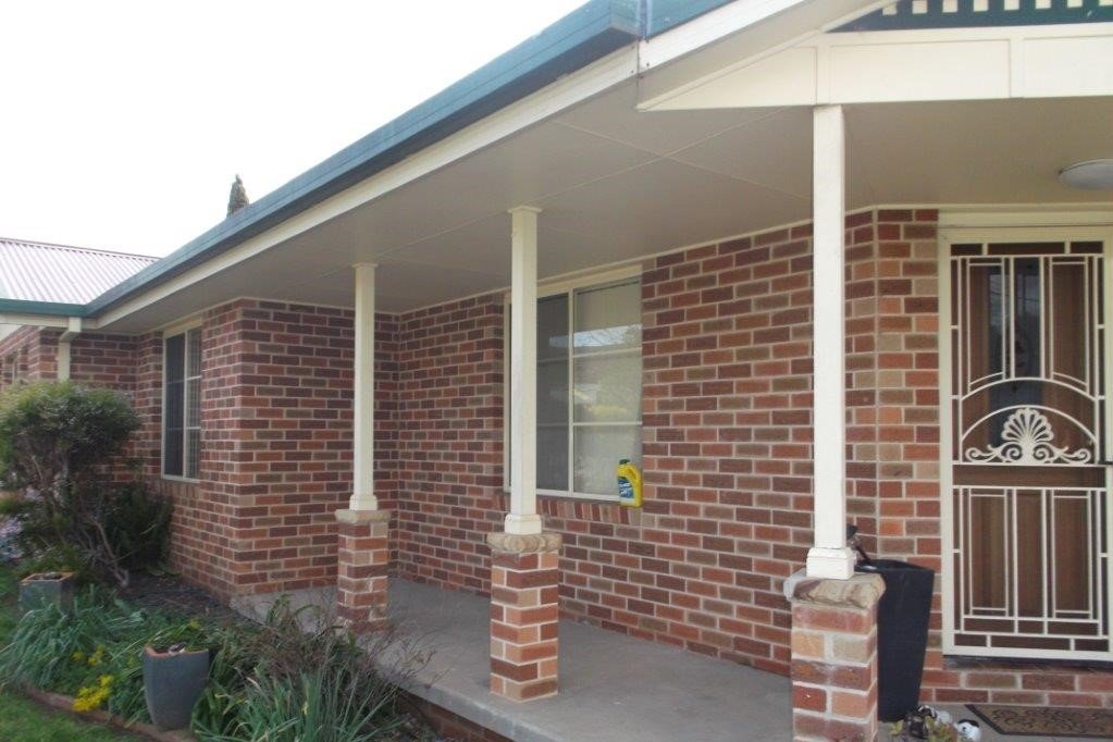 1/1 Martin Place TUMUT 2