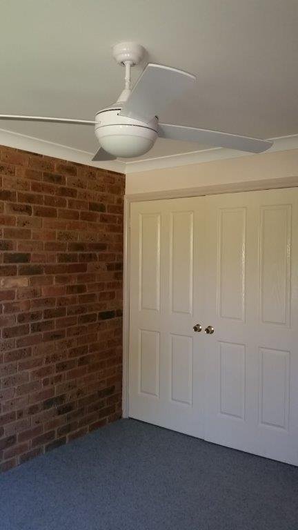 1/1 Martin Place TUMUT 8