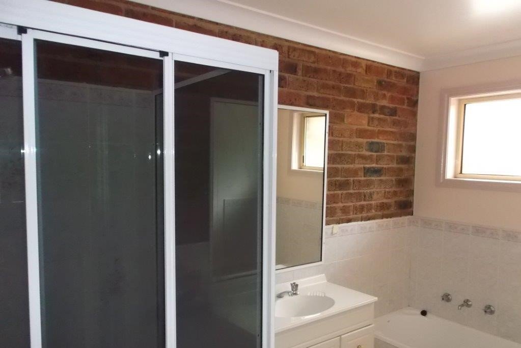 1/1 Martin Place TUMUT 10