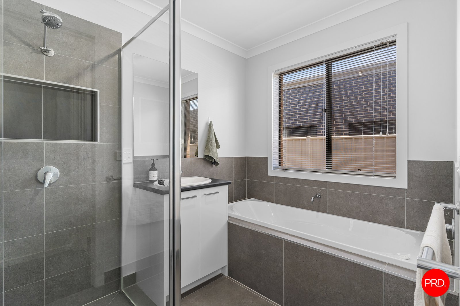 11 Marylebone Circuit STRATHFIELDSAYE 15