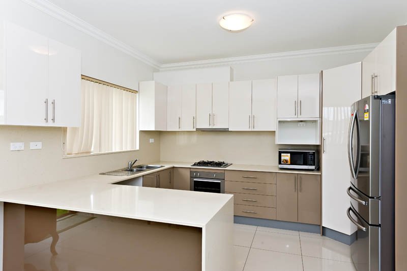 11 Matthews Avenue EAST HILLS 3
