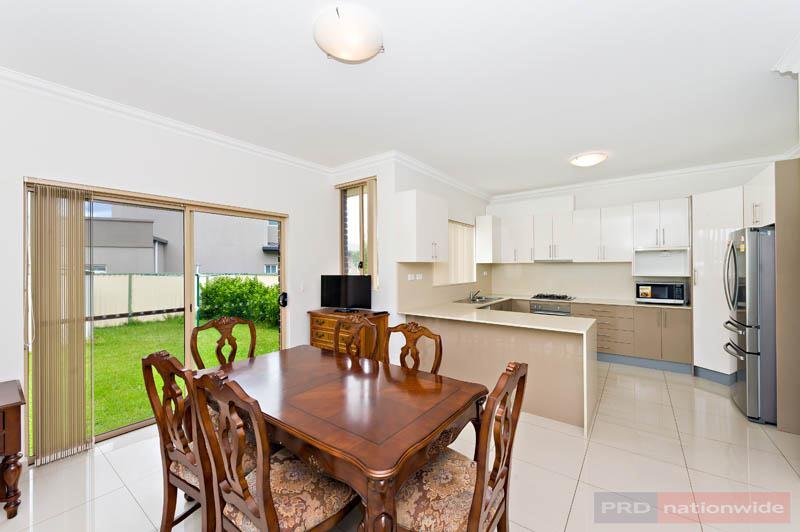 11 Matthews Avenue EAST HILLS 1
