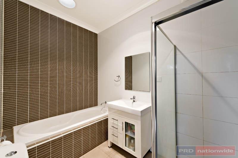 11 Matthews Avenue EAST HILLS 5