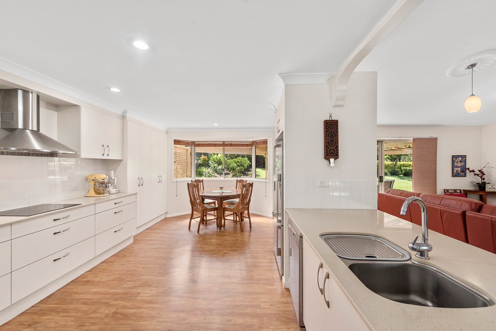 11 McAlpine Way BOAMBEE 11