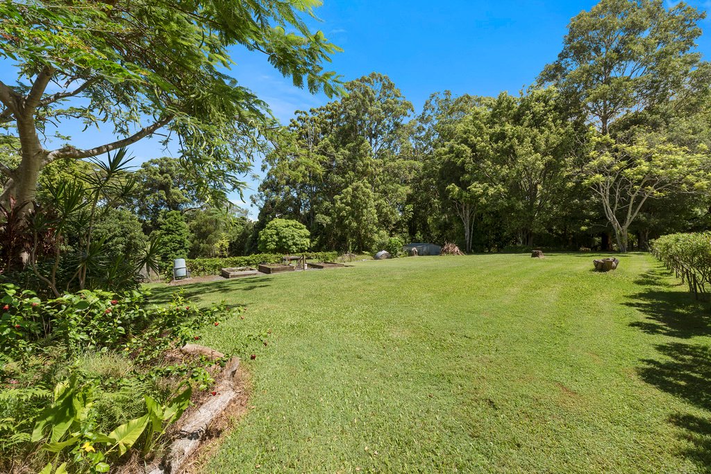 11 McAlpine Way BOAMBEE 25