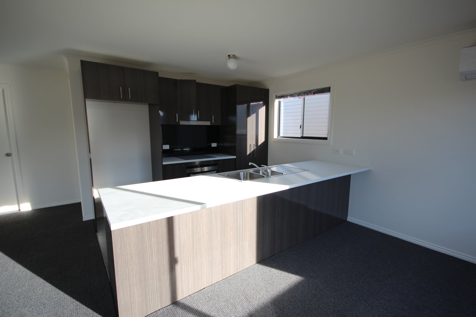 11 McGill Rise CLAREMONT 4