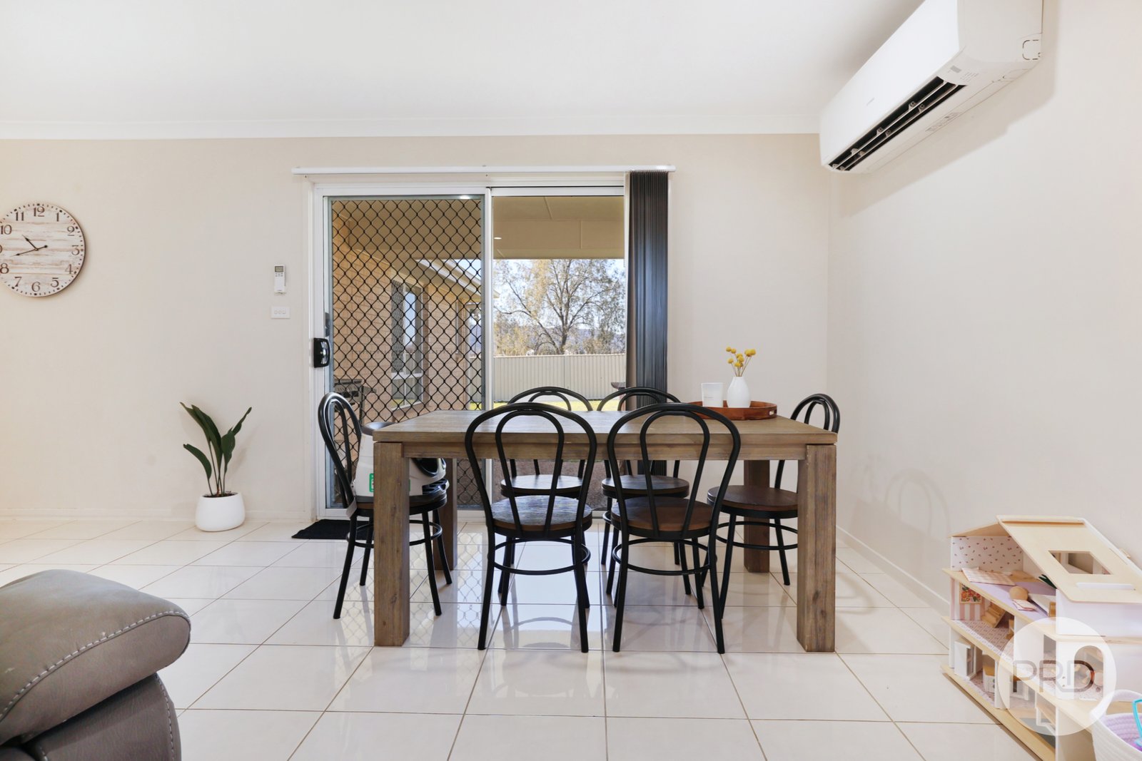 11 McKinlay Place TAMWORTH 6