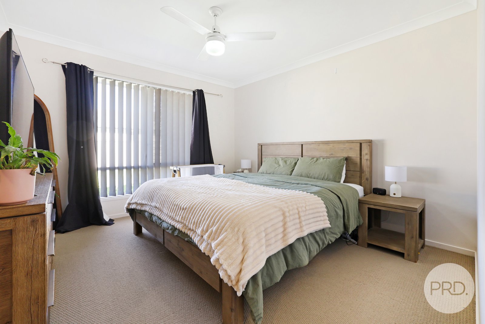 11 McKinlay Place TAMWORTH 12