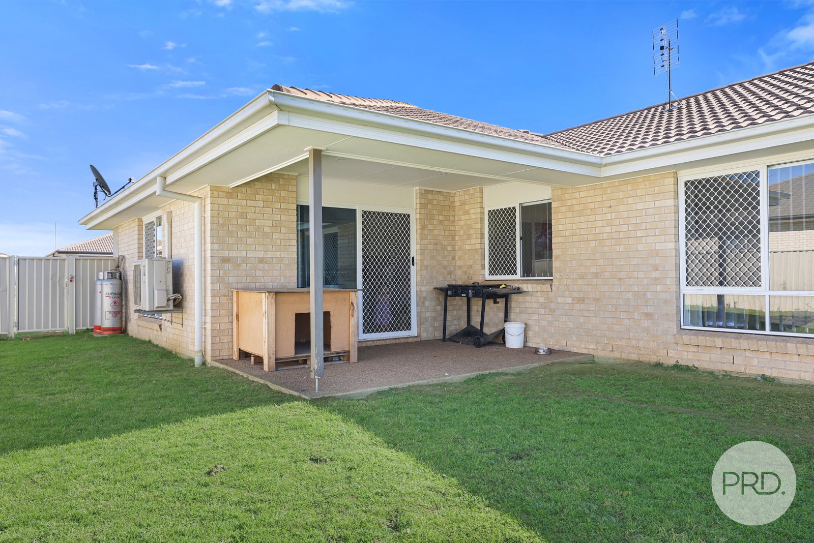 11 McKinlay Place TAMWORTH 21