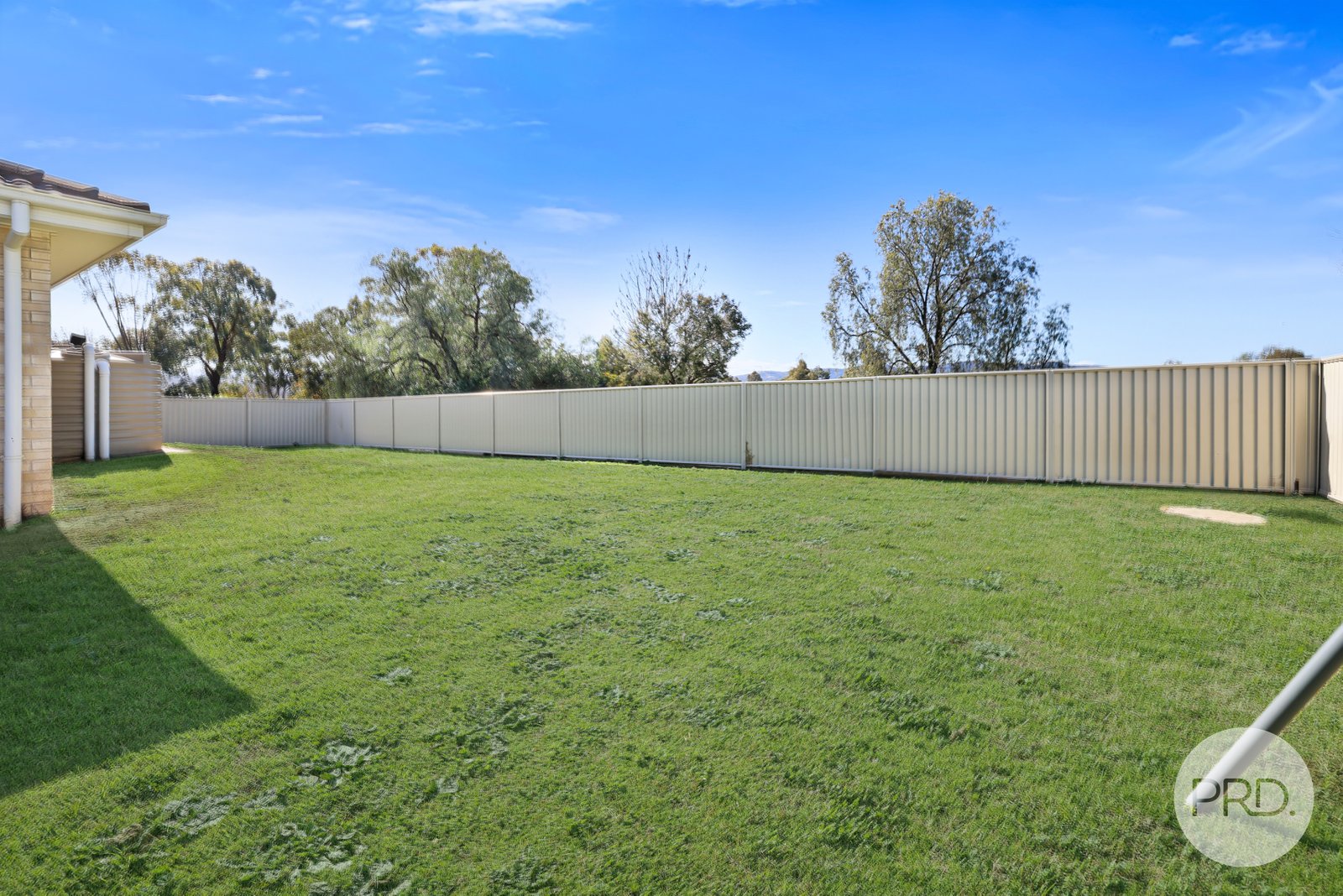 11 McKinlay Place TAMWORTH 22