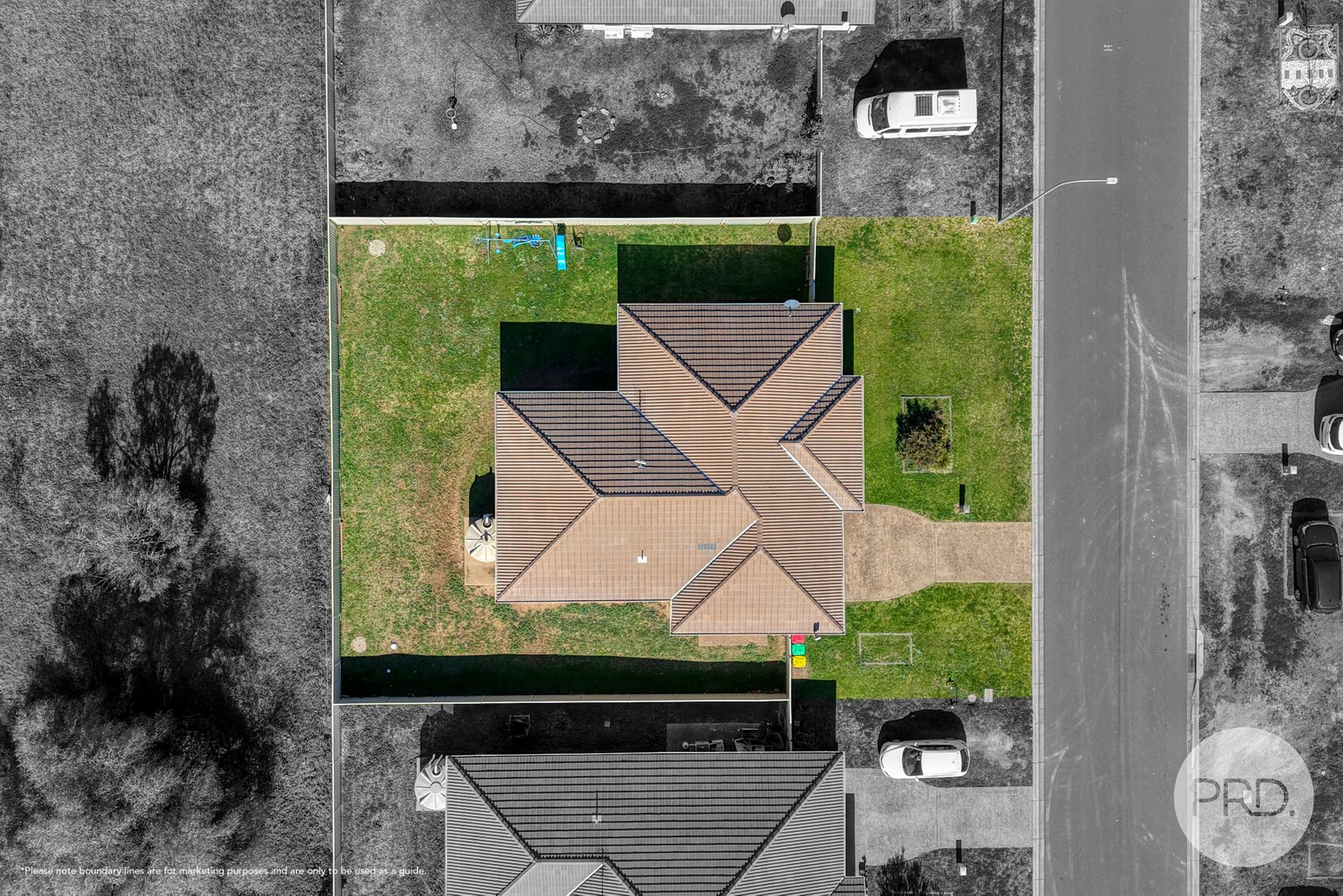 11 McKinlay Place TAMWORTH 24