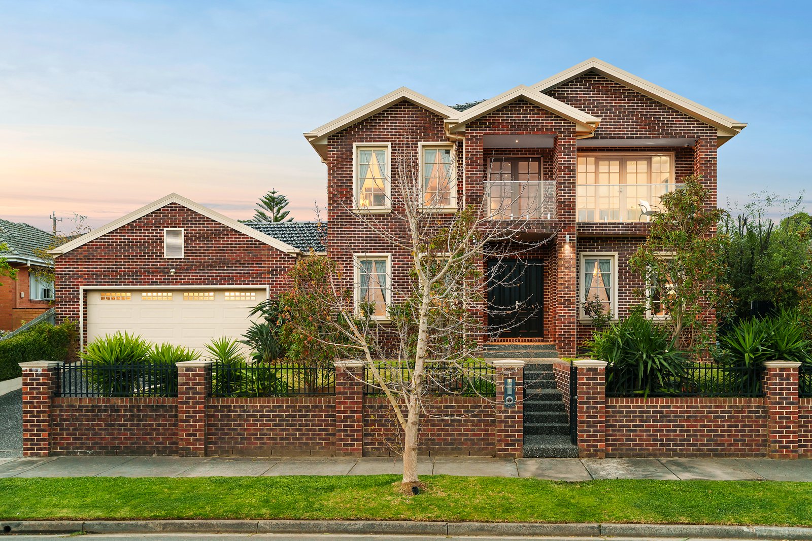 Real Estate and Property in 11 Meadowbank Avenue, Doncaster, VIC