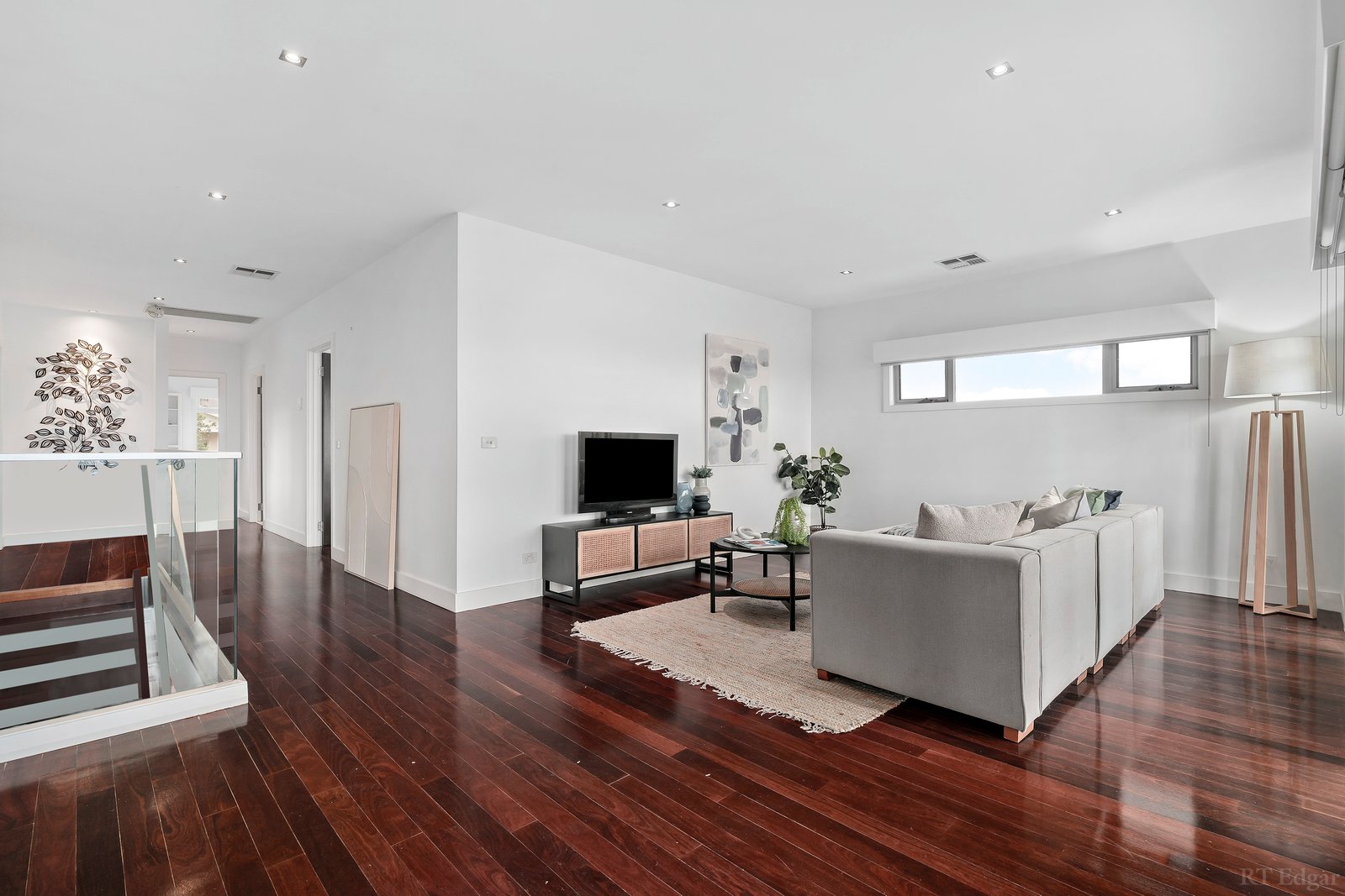 Real Estate and Property in 11 Meadowbank Avenue, Doncaster, VIC