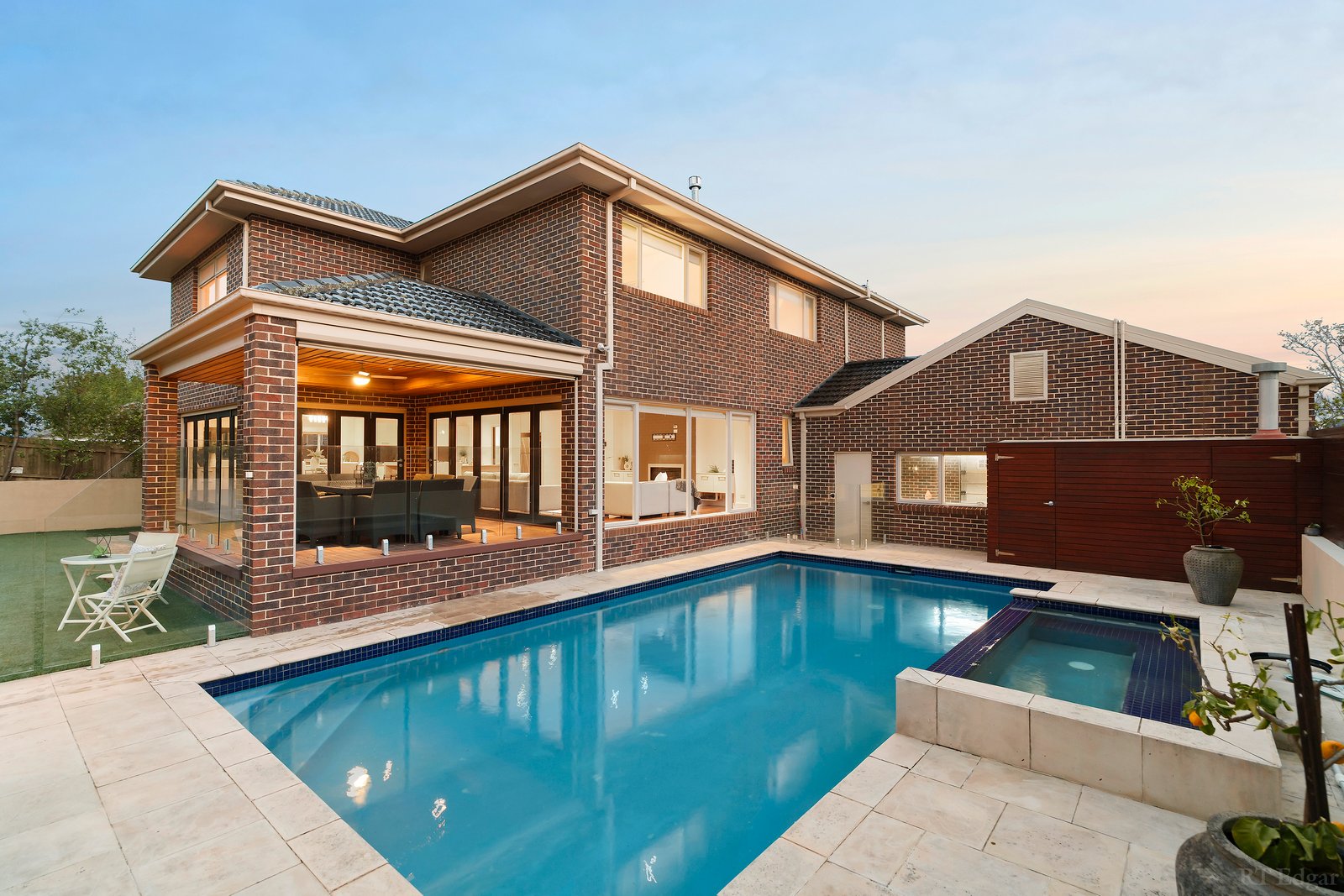 Real Estate and Property in 11 Meadowbank Avenue, Doncaster, VIC
