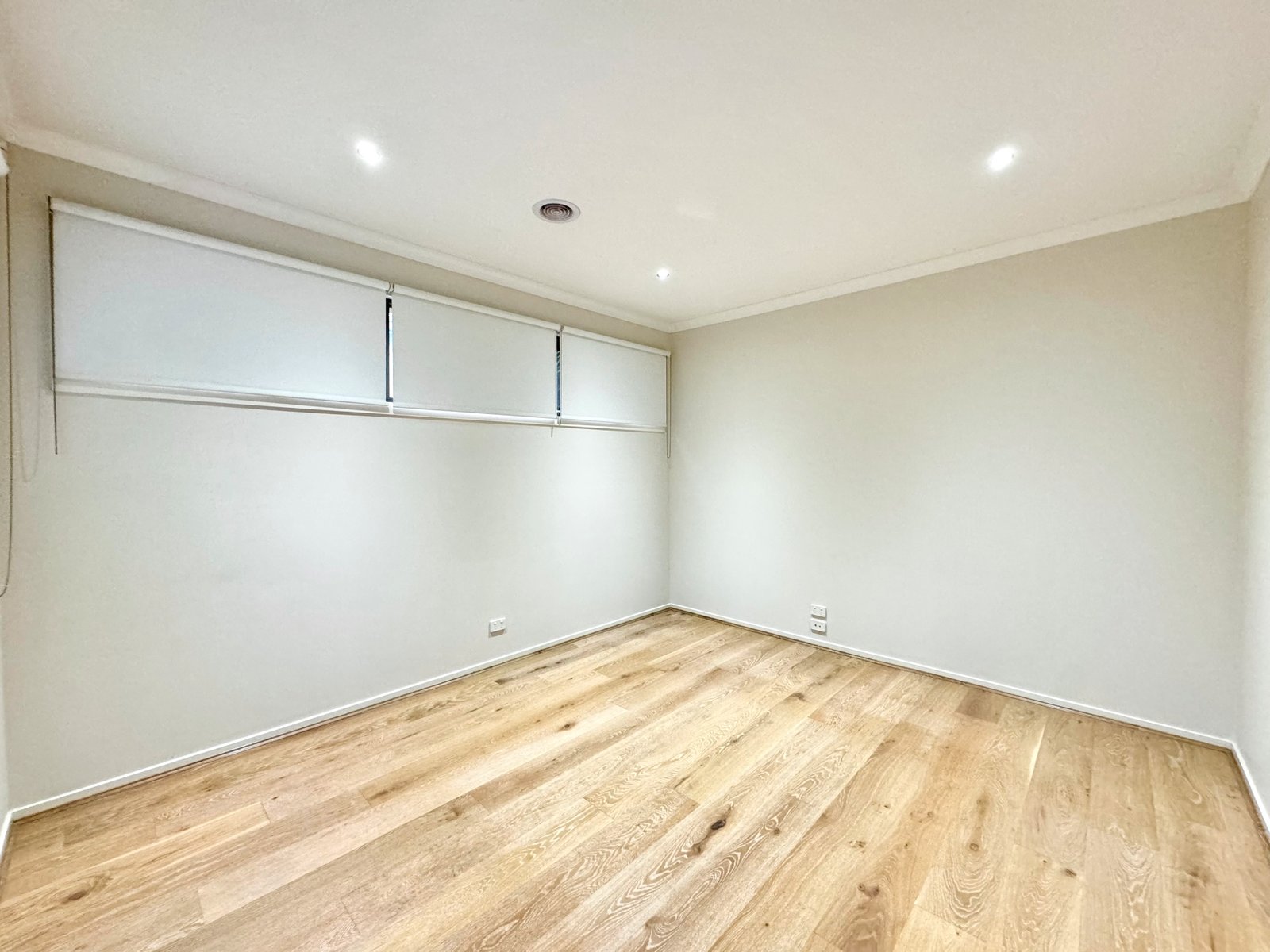 Gallery: 1/1 Melaleuca Drive
