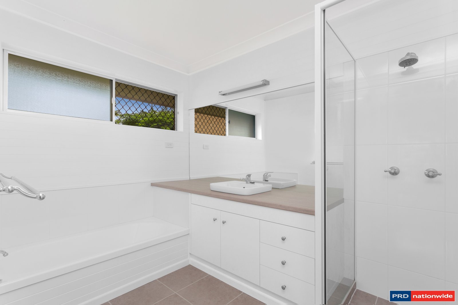 11 Mellifont Street BANYO 10