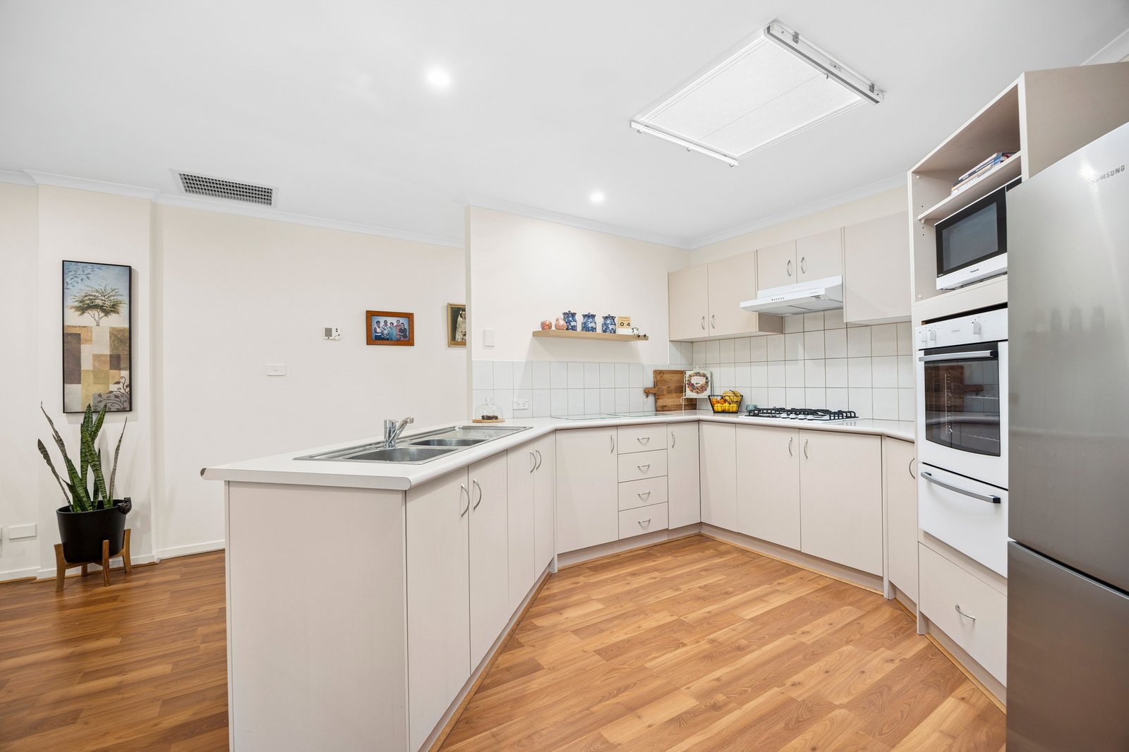 Gallery: 11 Mervyn Court