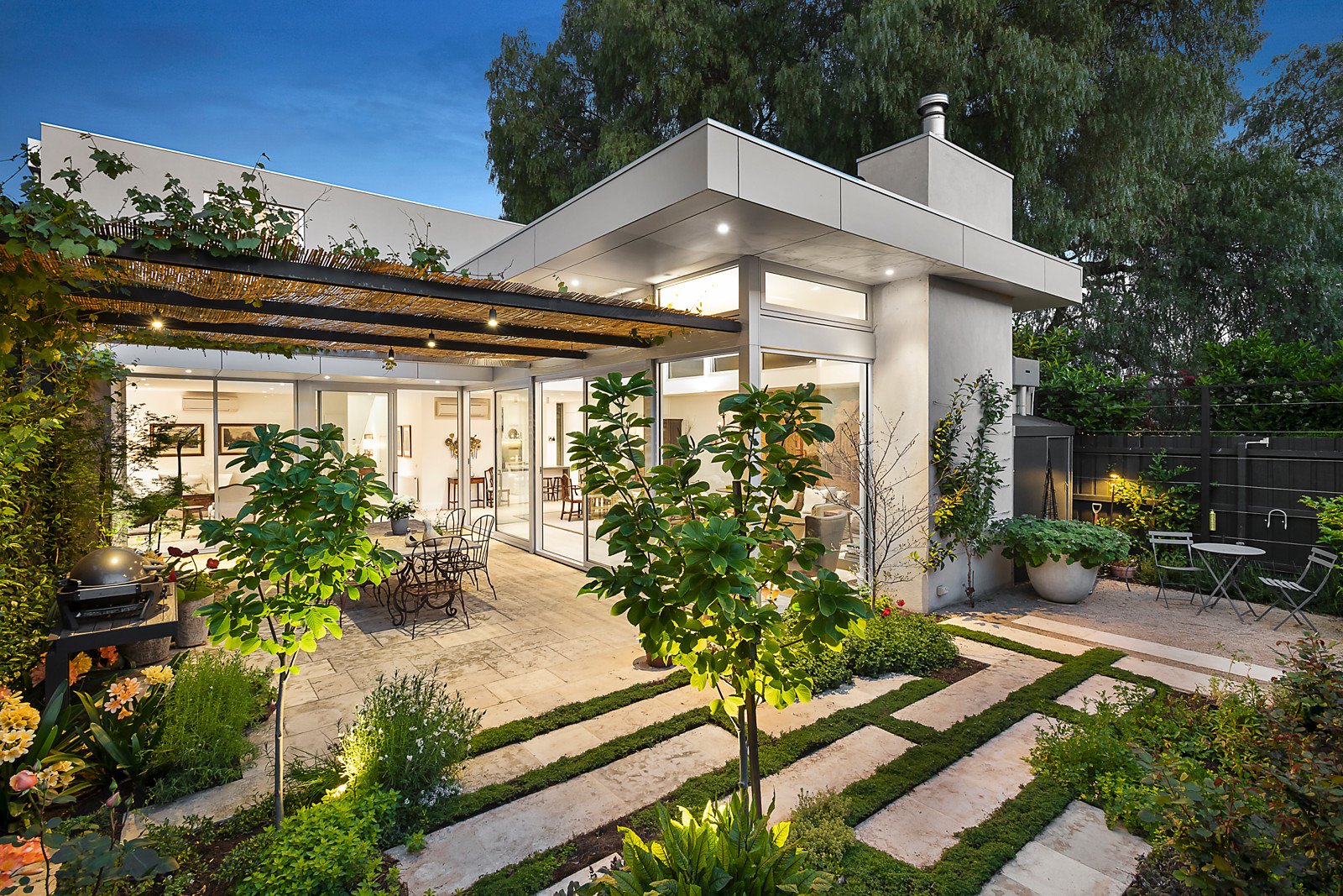 11 Meryl Street, Armadale, VIC