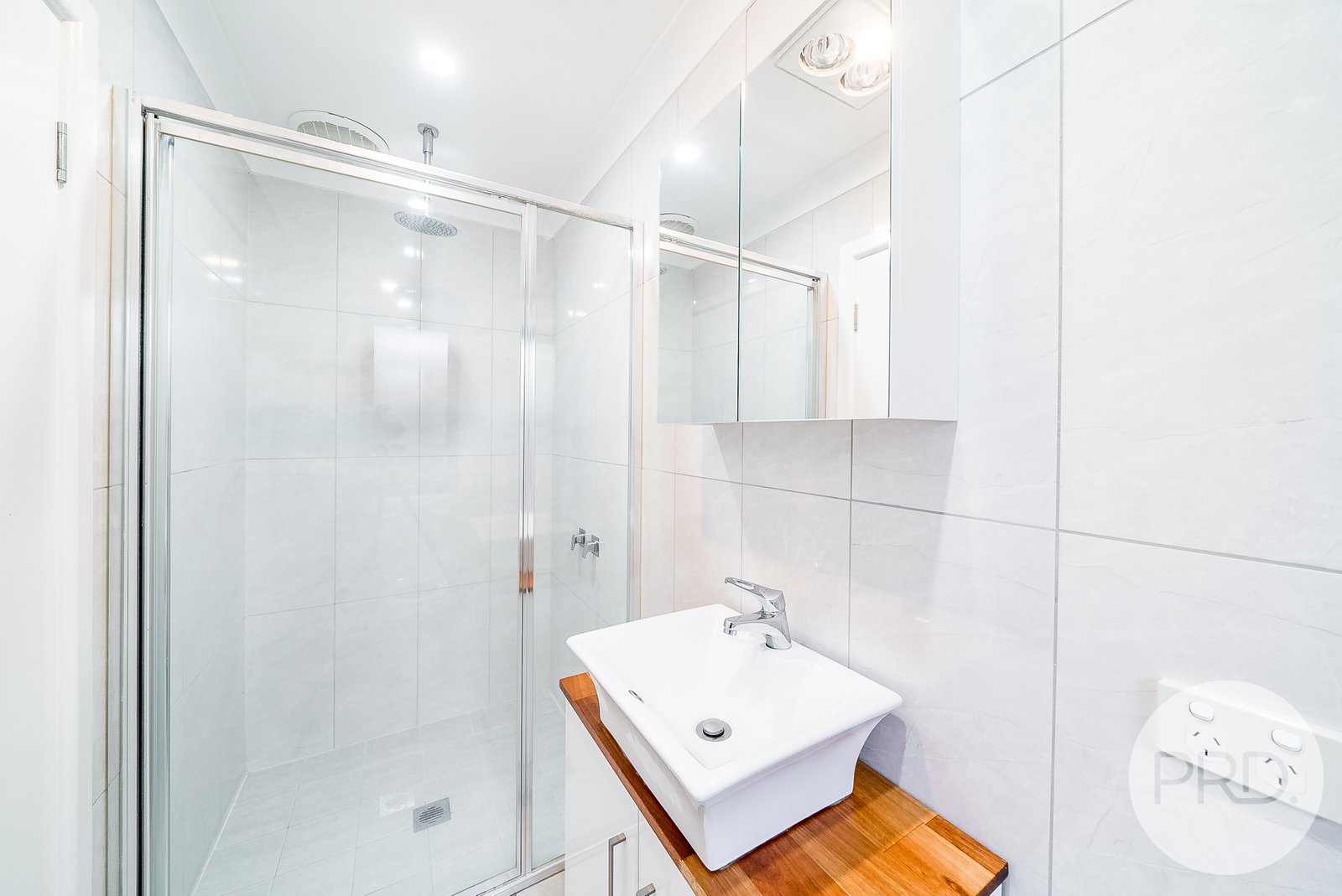 11 Michigan Drive LAKE ALBERT 13