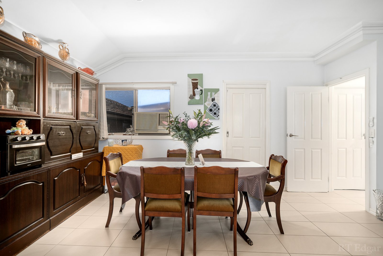 Real Estate and Property in 11 Middle Road, Malvern East, VIC