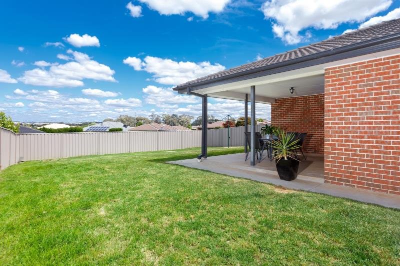 11 Mirrul Street GLENFIELD PARK 8