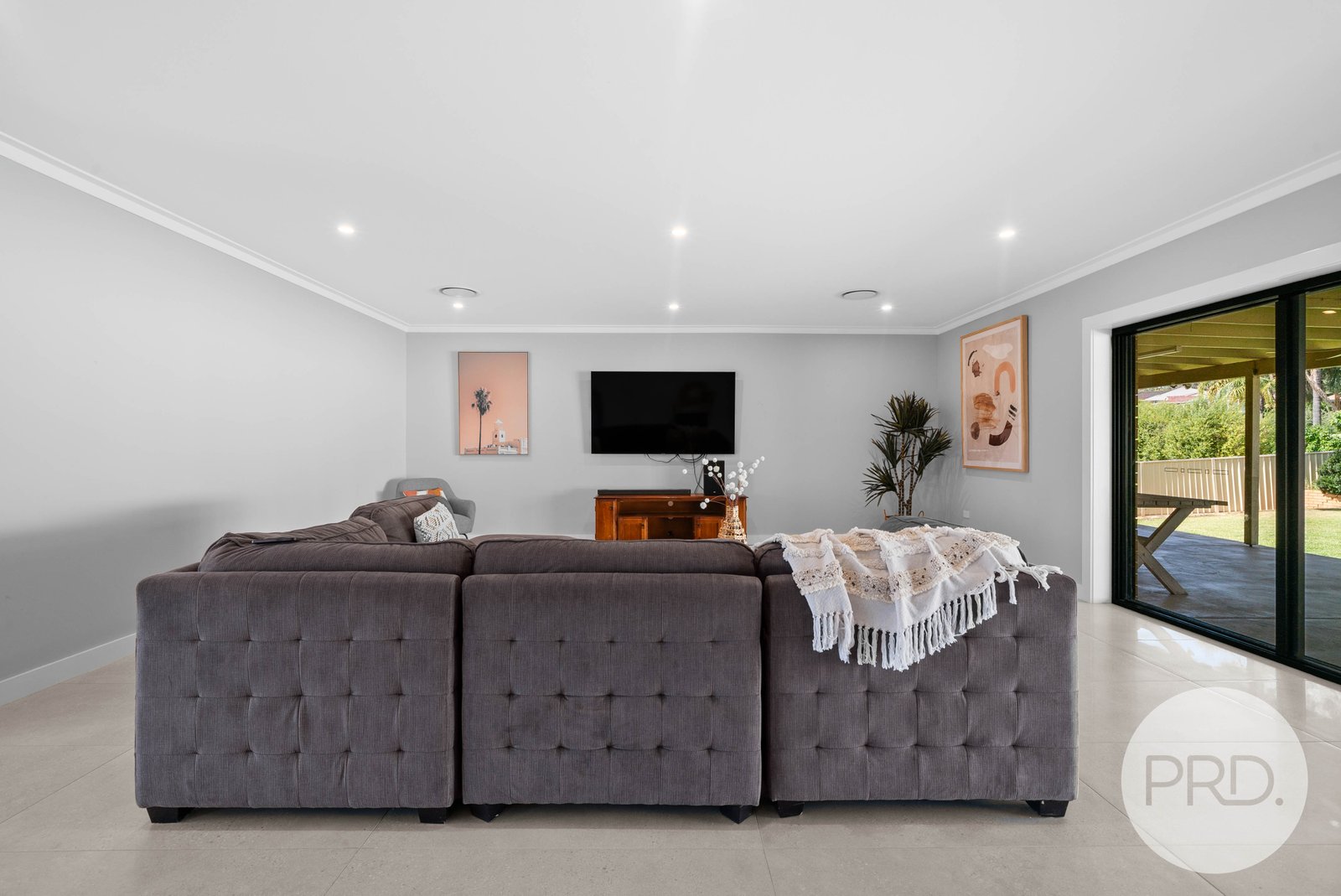 11 Missouri Avenue TOLLAND 10