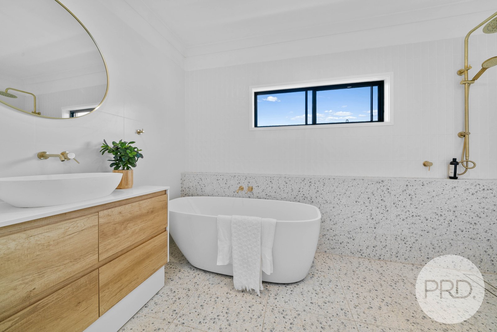 11 Missouri Avenue TOLLAND 20