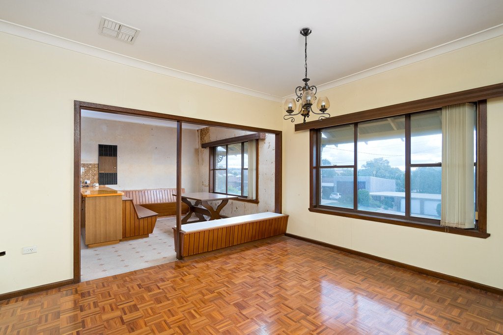 11 Missouri Avenue TOLLAND 2